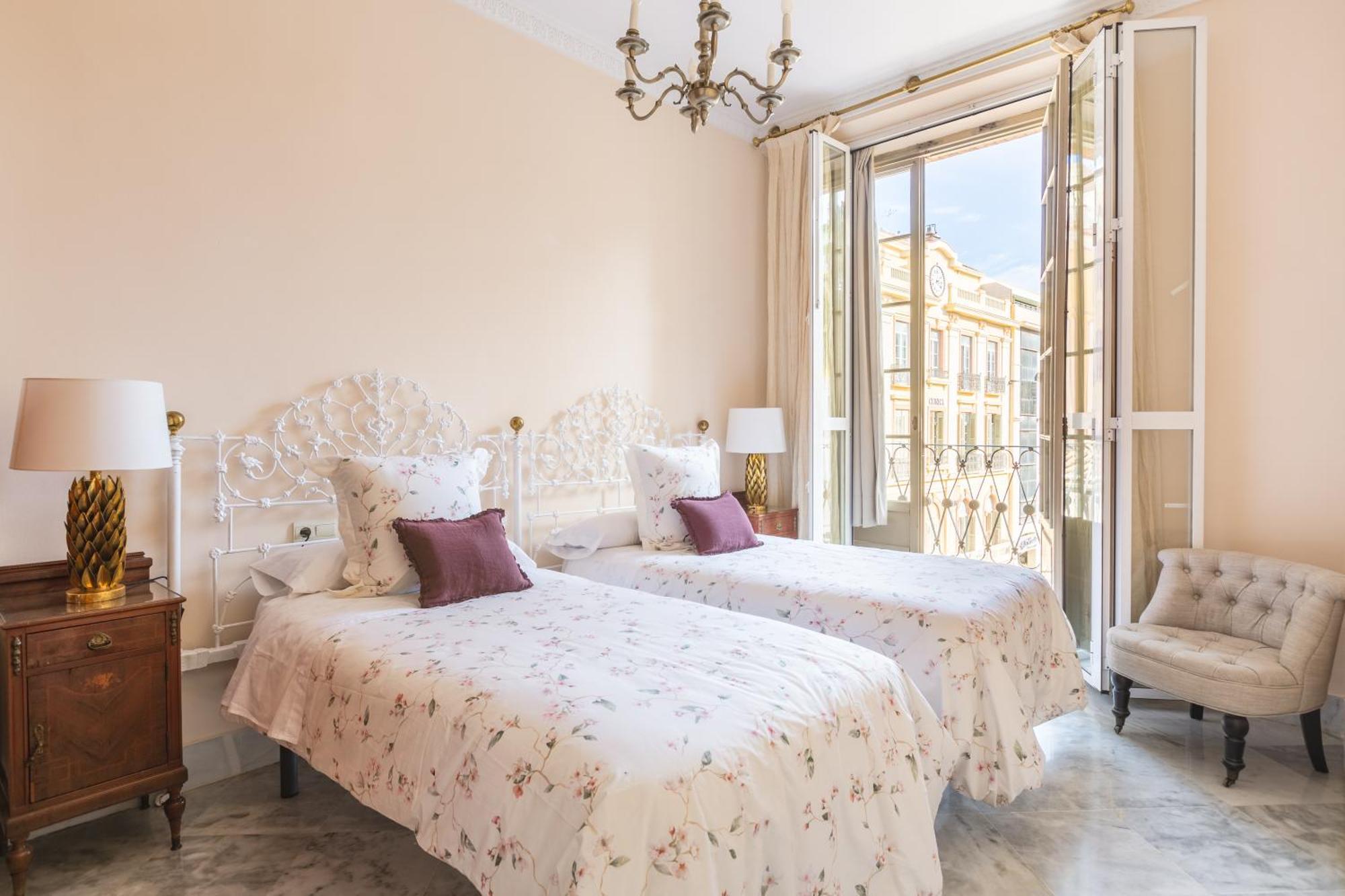Plaza De La Constitucion Apartment Malaga Bagian luar foto