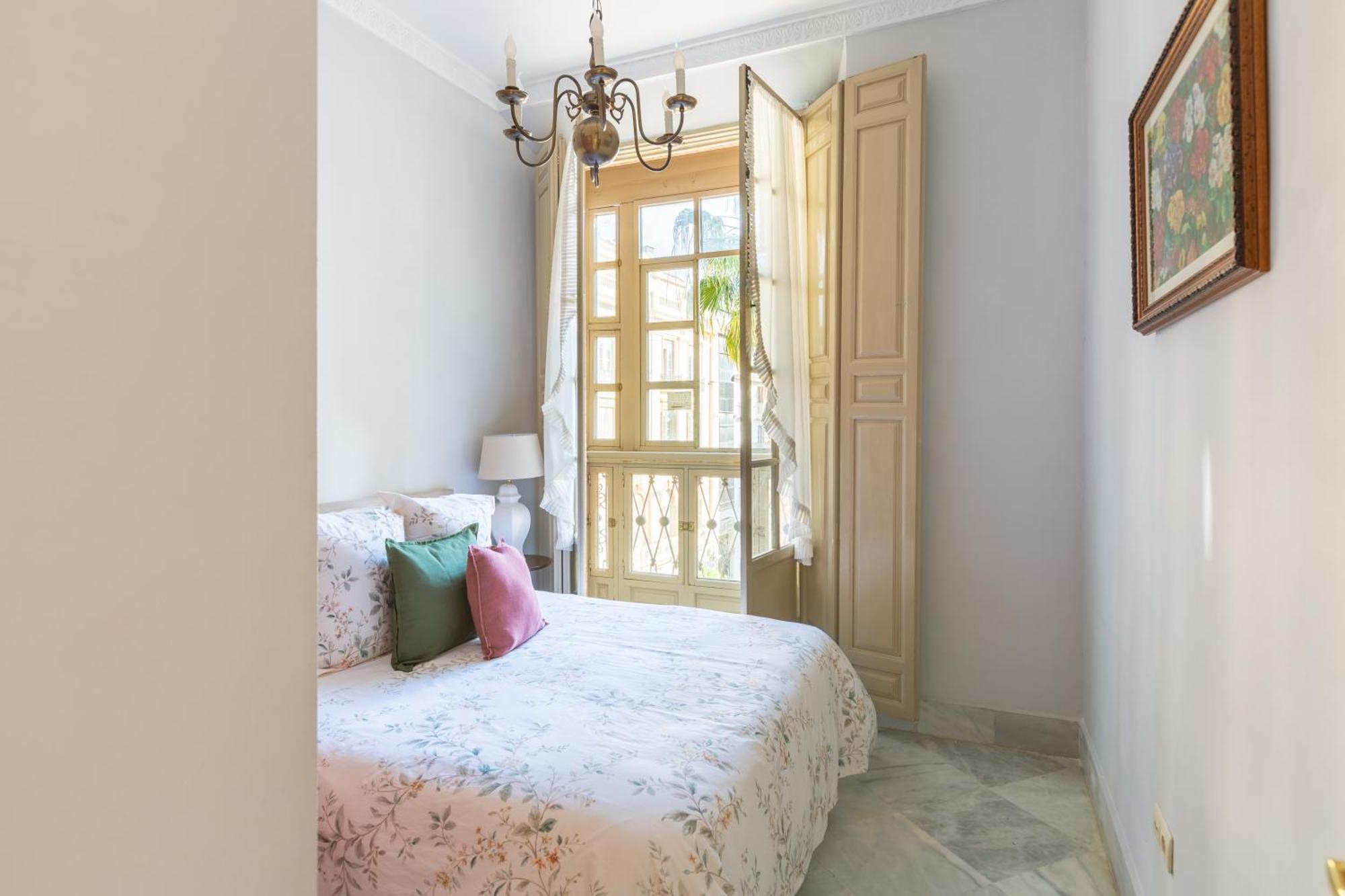 Plaza De La Constitucion Apartment Malaga Bagian luar foto