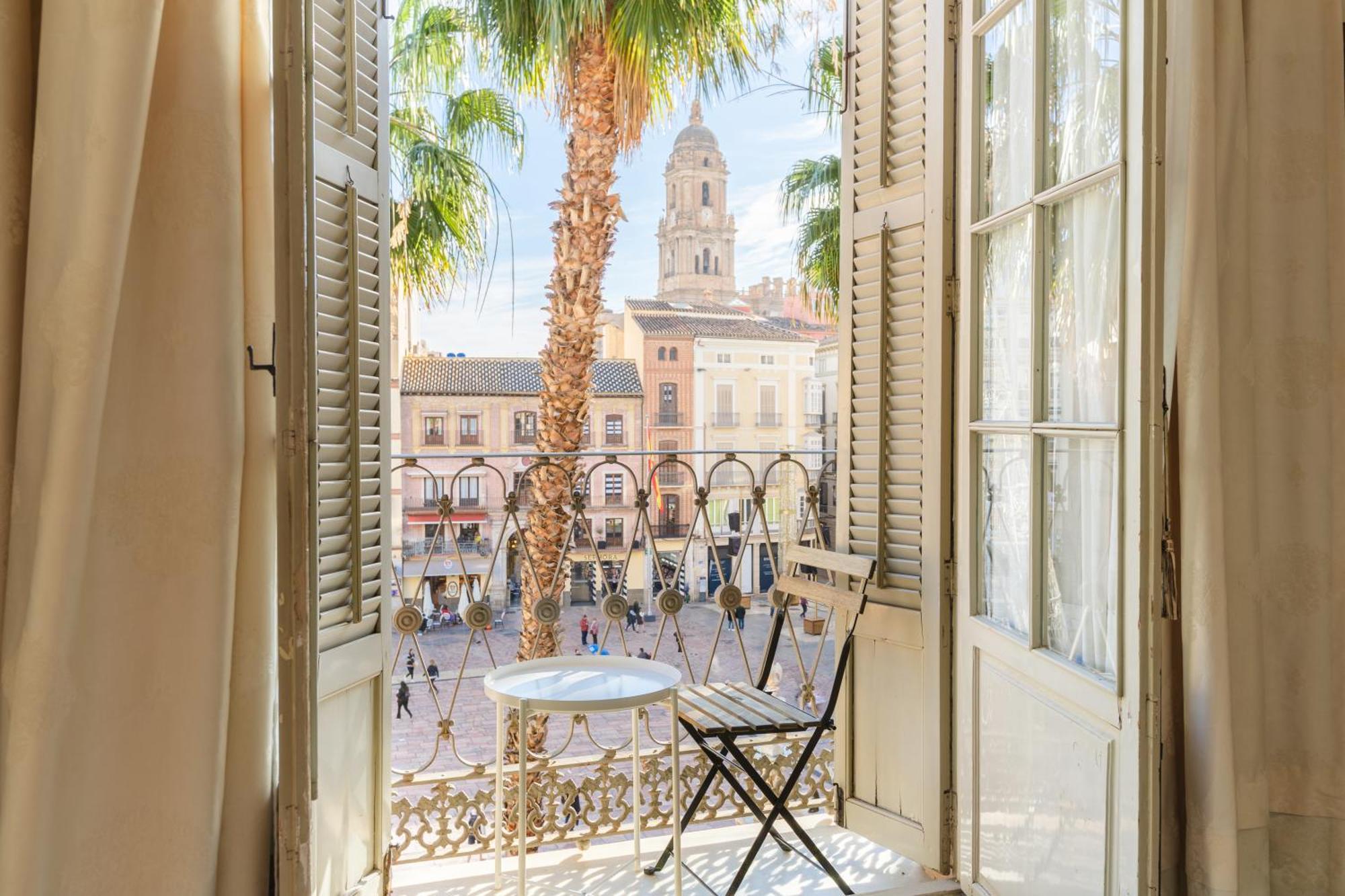 Plaza De La Constitucion Apartment Malaga Bagian luar foto