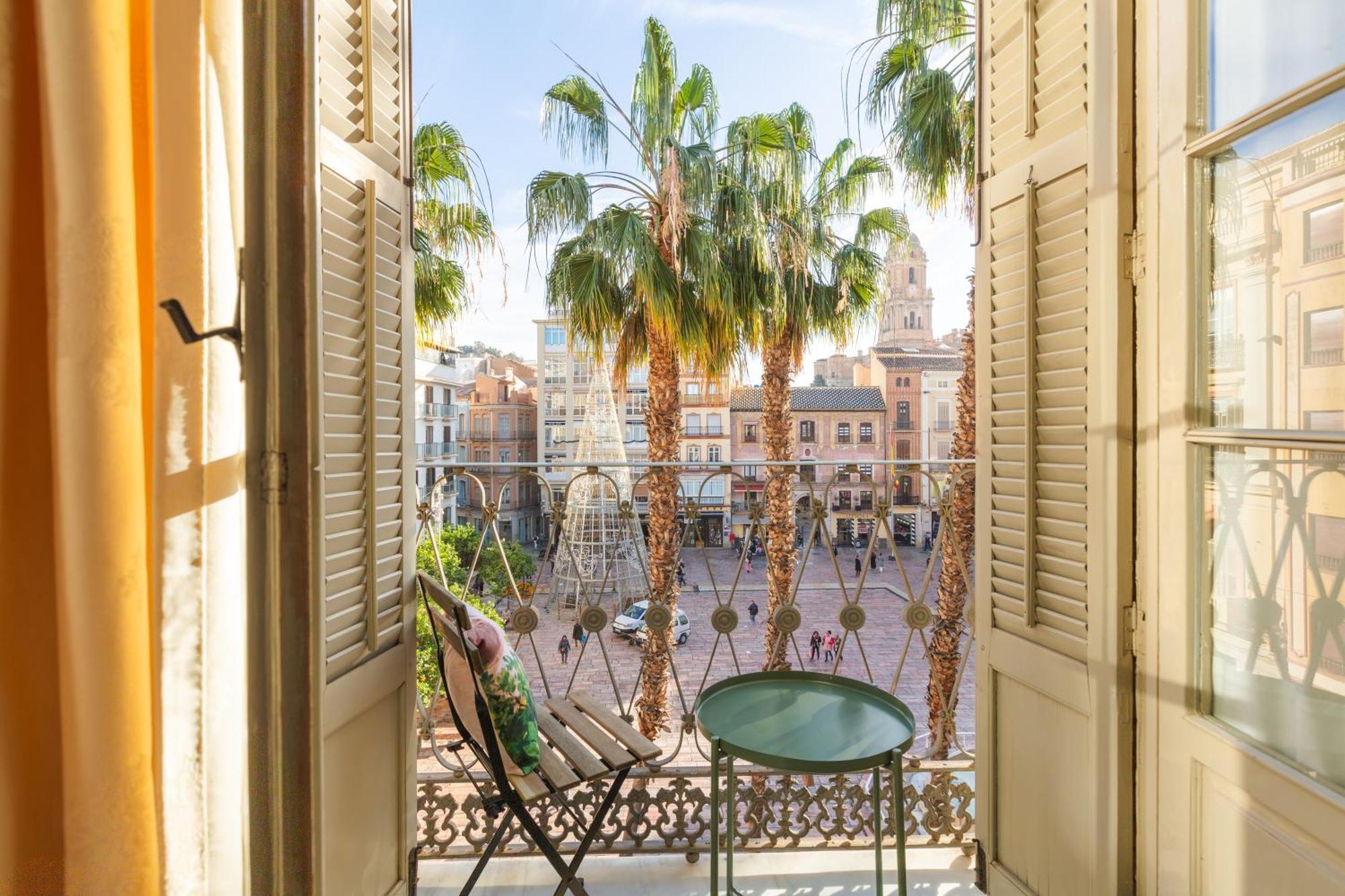 Plaza De La Constitucion Apartment Malaga Bagian luar foto