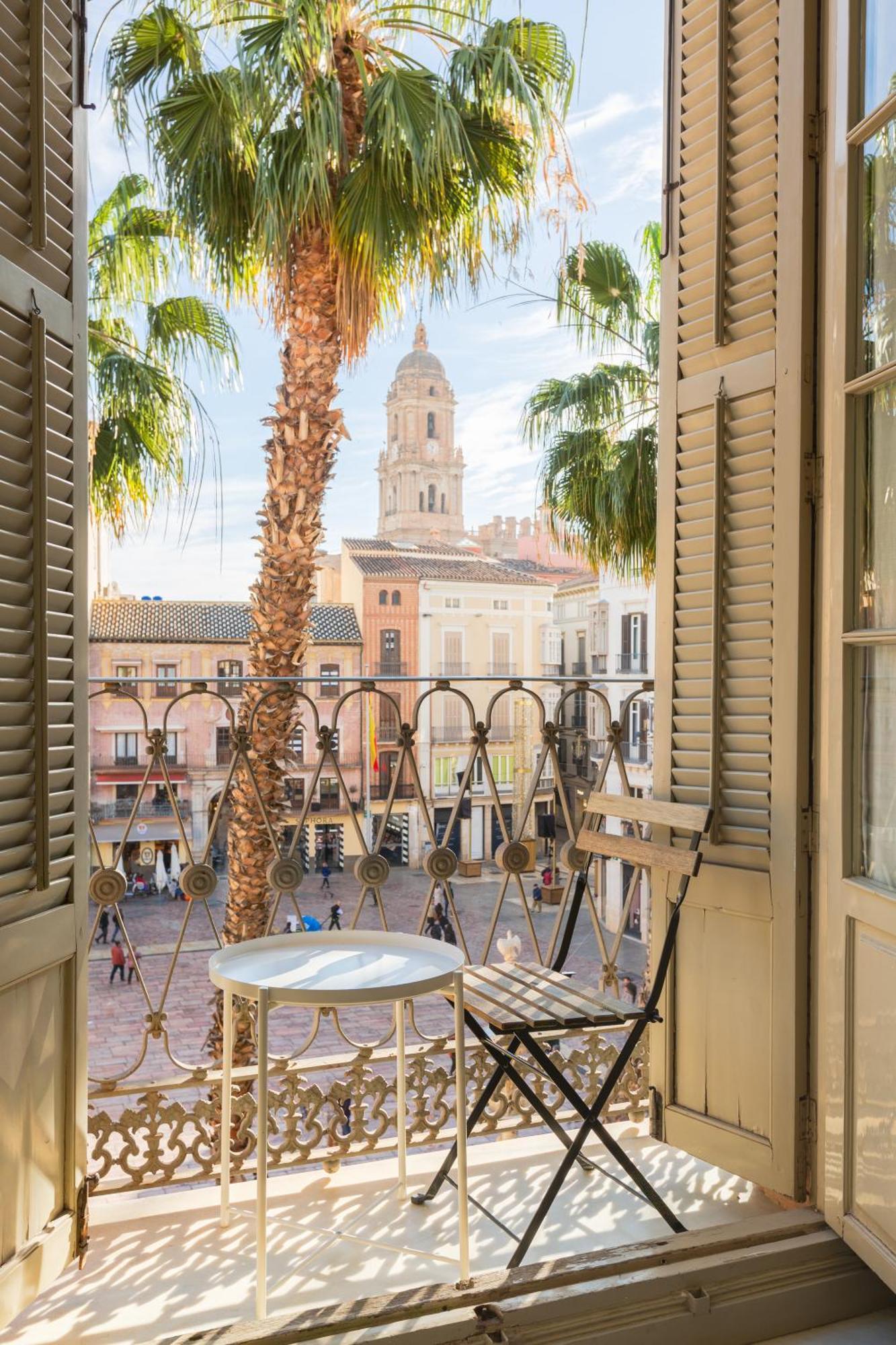 Plaza De La Constitucion Apartment Malaga Bagian luar foto